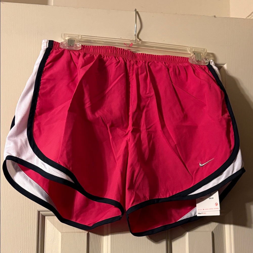 Nike Fit Dry Pink Workout Shorts Size Medium NWT